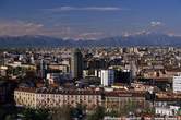 20050426_124_29 Palazzi viale Pasubio e panorama verso il Lario.jpg